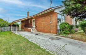 3-zimmer haus in der stadt in North York, Kanada. C$1 522 000