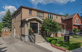 4-zimmer stadthaus in York, Kanada. C$1 544 000