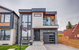 Haus in der Stadt – Etobicoke, Toronto, Ontario,  Kanada. C$2 129 000