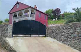 9-zimmer einfamilienhaus 450 m² in Batumi, Georgien. $250 000