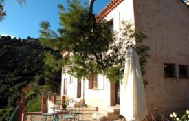 5-zimmer villa 180 m² in Èze, Frankreich. 2 500 €  pro Woche