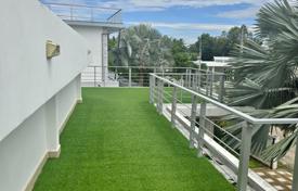 4-zimmer villa 320 m² in Pattaya, Thailand. $403 000