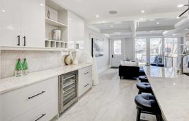4-zimmer haus in der stadt in Etobicoke, Kanada. C$1 979 000