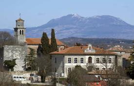 Grundstück in Barban, Kroatien. 123 000 €