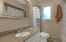 7-zimmer haus in der stadt in Scarborough, Kanada. C$2 073 000
