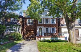 4-zimmer haus in der stadt in East York, Kanada. C$2 476 000
