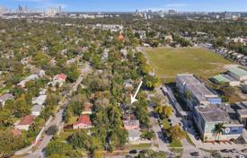 Haus in der Stadt – North Miami, Florida, Vereinigte Staaten. $600 000