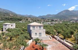 Haus in der Stadt – Peloponnes, Griechenland. 392 000 €