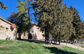 Farm – Montalcino, Toskana, Italien. 3 000 000 €