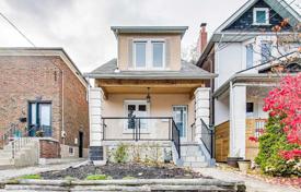 5-zimmer haus in der stadt in East York, Kanada. C$1 543 000