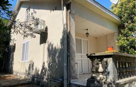 7-zimmer einfamilienhaus 96 m² in Đenovići, Montenegro. 500 000 €