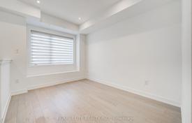 8-zimmer stadthaus in North York, Kanada. C$1 583 000