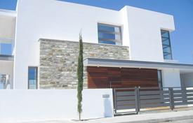 Villa – Oroklini, Larnaka, Zypern. 355 000 €