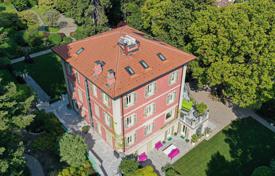 Villa – Comer See, Lombardei, Italien. Price on request