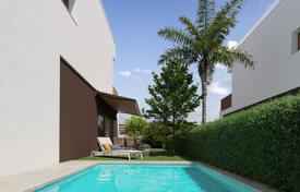 3-zimmer villa 167 m² in Elche, Spanien. 595 000 €