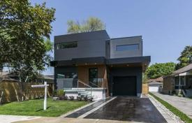 Haus in der Stadt – Etobicoke, Toronto, Ontario,  Kanada. C$2 252 000