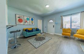 4-zimmer haus in der stadt 117 m² in Miami, Vereinigte Staaten. $470 000
