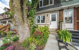 4-zimmer stadthaus in Gerrard Street East, Kanada. C$1 169 000