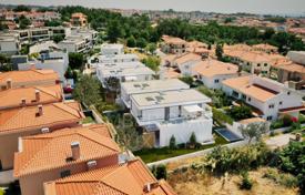 4-zimmer stadthaus 307 m² in Cascais, Portugal. 1 700 000 €