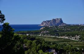 Grundstück in Moraira, Spanien. 380 000 €