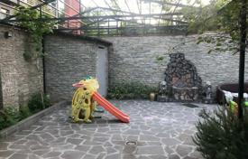 5-zimmer haus in der stadt 452 m² in Vake-Saburtalo, Georgien. $542 000