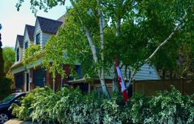 Haus in der Stadt – Scarborough, Toronto, Ontario,  Kanada. C$1 909 000