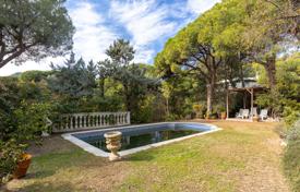 4-zimmer villa 203 m² in Barcelona, Spanien. 850 000 €