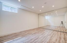 10-zimmer haus in der stadt in Scarborough, Kanada. C$1 929 000