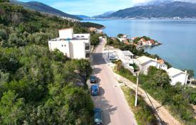 Grundstück in Radovići, Montenegro. 700 000 €