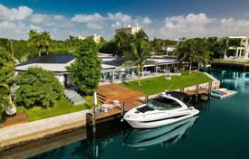 Haus in der Stadt – North Miami, Florida, Vereinigte Staaten. $5 500 000