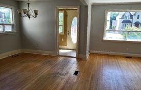 3-zimmer haus in der stadt in Scarborough, Kanada. C$1 580 000