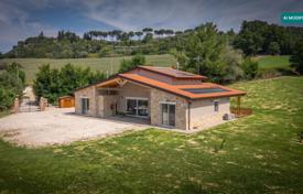 7-zimmer landgut 262 m² in Todi, Italien. 630 000 €