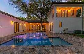 Villa – Coral Gables, Florida, Vereinigte Staaten. 1 816 000 €