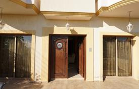 4-zimmer einfamilienhaus 219 m² in Agios Athanasios (Cyprus), Zypern. 900 000 €