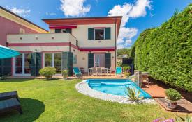 8-zimmer villa in La Spezia, Italien. 740 000 €