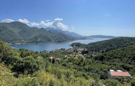 Grundstück in Herceg Novi (Stadt), Montenegro. 85 000 €