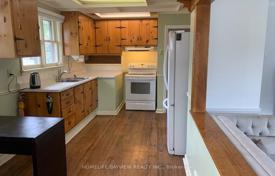 7-zimmer haus in der stadt in North York, Kanada. C$1 884 000