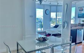 2-zimmer appartements in eigentumswohnungen 105 m² in Collins Avenue, Vereinigte Staaten. $950 000