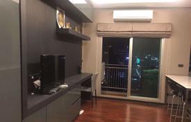 2-zimmer appartements in eigentumswohnungen in Huai Khwang, Thailand. $228 000