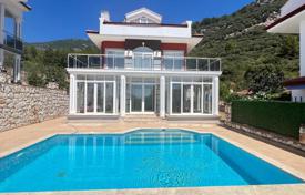 4-zimmer villa 170 m² in Fethiye, Türkei. 467 000 €