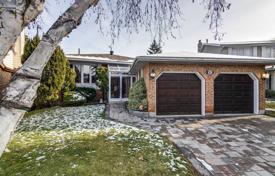 4-zimmer haus in der stadt in Scarborough, Kanada. C$1 788 000