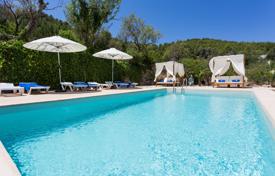 Villa – Ibiza, Balearen, Spanien. 6 300 €  pro Woche