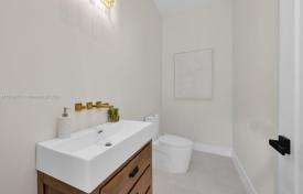 6-zimmer haus in der stadt 577 m² in Miami, Vereinigte Staaten. $4 500 000