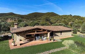 Villa – Castiglione della Pescaia, Toskana, Italien. 1 400 000 €
