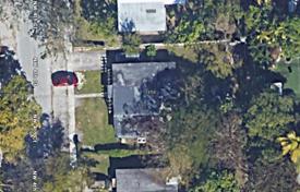 Haus in der Stadt – North Miami, Florida, Vereinigte Staaten. $400 000
