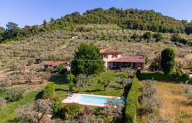 13-zimmer landgut 498 m² in Collazzone, Italien. 630 000 €