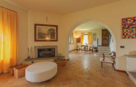 34-zimmer landgut 1045 m² in Cetona, Italien. 3 400 000 €