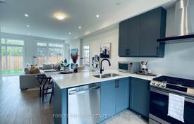 9-zimmer haus in der stadt in Scarborough, Kanada. C$2 152 000