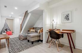 3-zimmer haus in der stadt in Old Toronto, Kanada. C$1 614 000