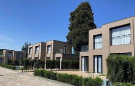 Haus in der stadt 270 m² in Batumi, Georgien. $308 000